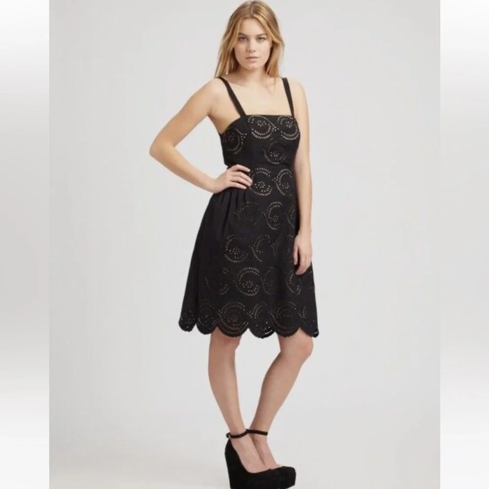 Marc By Marc Jacobs Black Eyelet Lace Knee Length Dress Square Neckline Sz 8